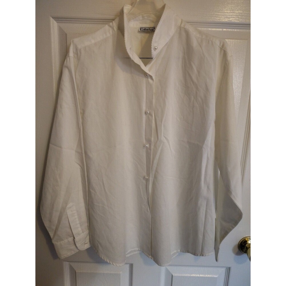 Gallagher Vintage Women's  White Solid Long Sleeve Collared Button Dress Shirt.